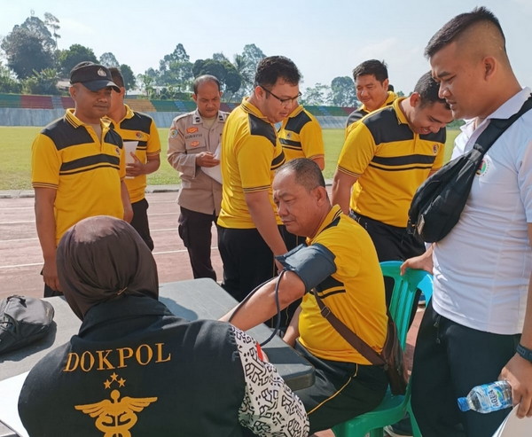 Sidokkes Polres Lampung Barat Lakukan Pemeriksaan Kesehatan Personil